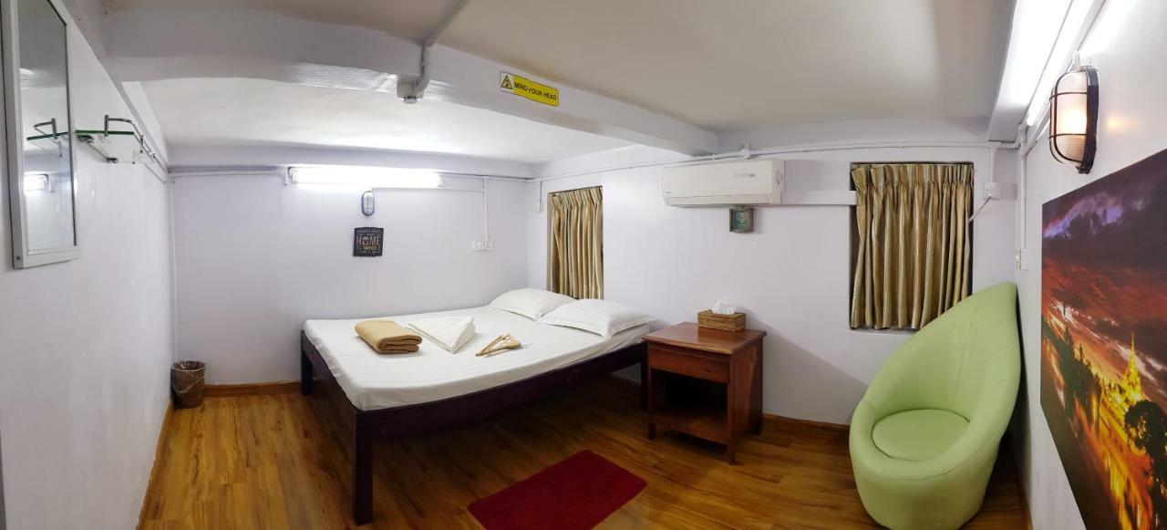 Hostel He-O Rangún Exteriér fotografie